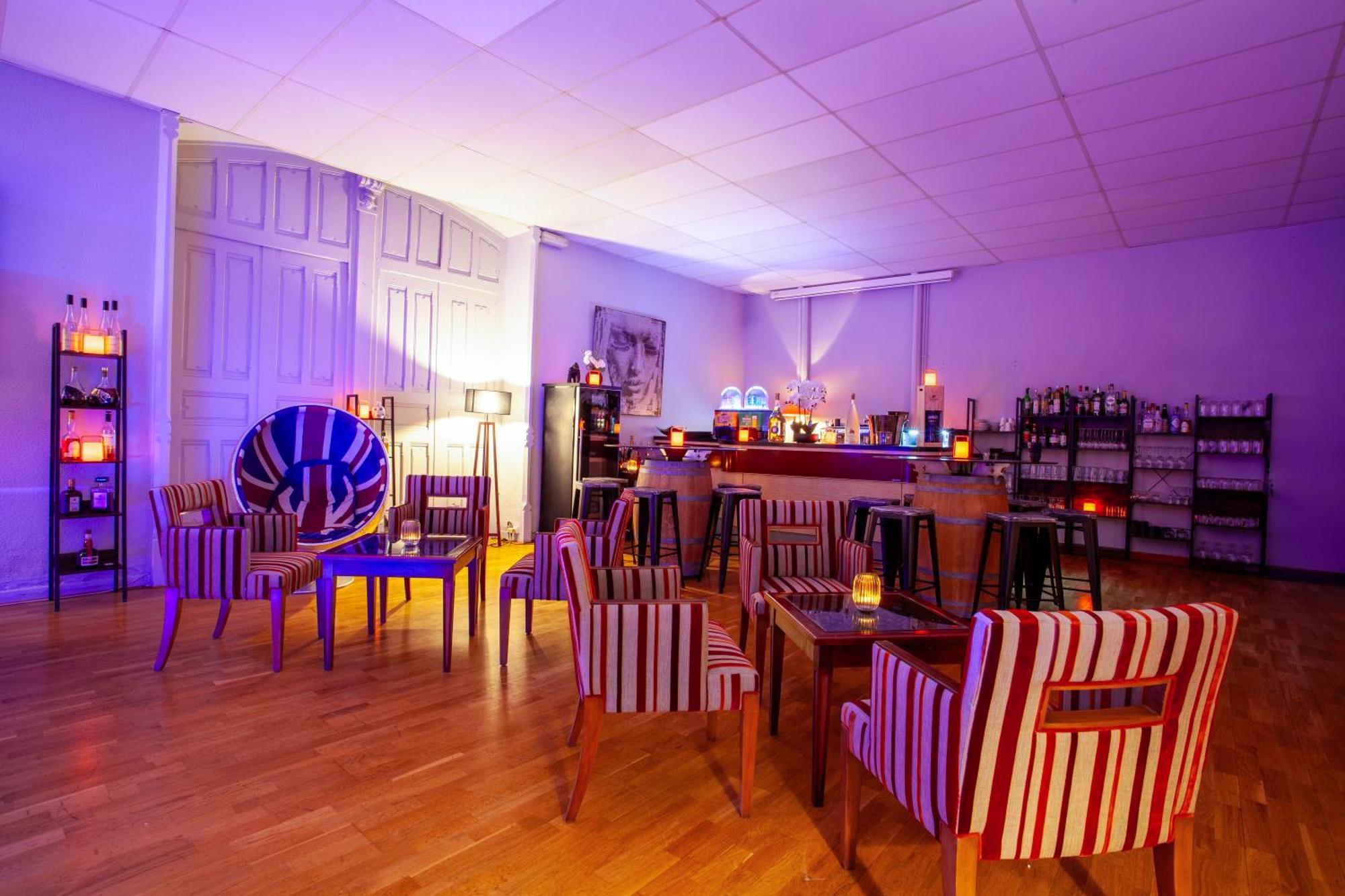 Providence Hotel Вител Екстериор снимка
