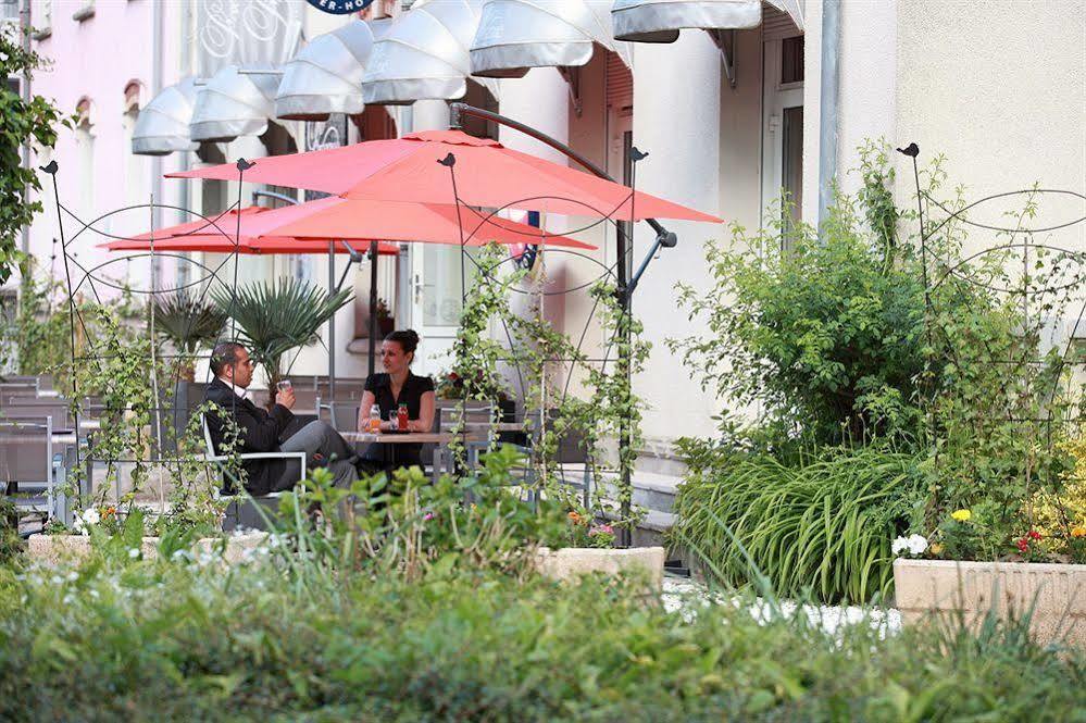 Providence Hotel Вител Екстериор снимка
